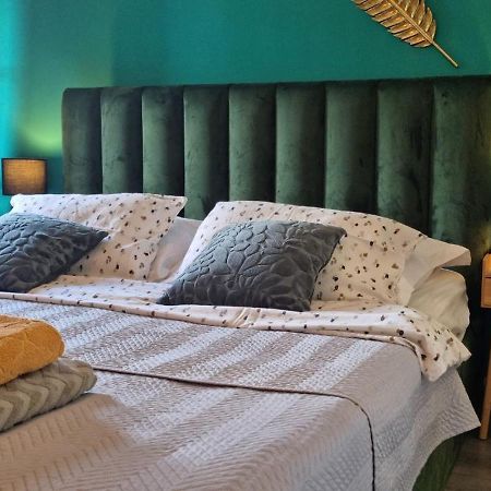 Apartment In The Smallest Town In The World Hum Exterior foto