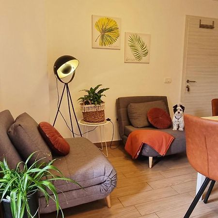 Apartment In The Smallest Town In The World Hum Exterior foto