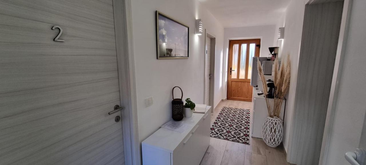 Apartment In The Smallest Town In The World Hum Exterior foto